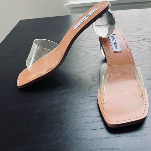 Steve Madden clear sandals - Picture 2 of 6